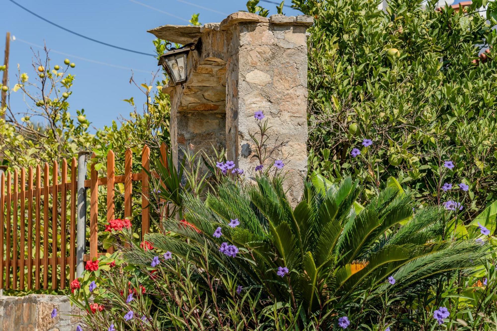 Athina Villas Ísztro Kültér fotó