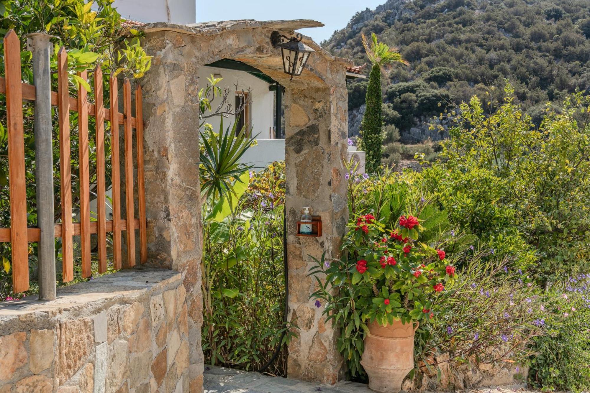 Athina Villas Ísztro Kültér fotó